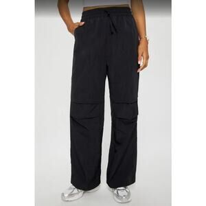 Fabletics Windbreaker Cargo Pants Women's Black Drawstring - Size XL